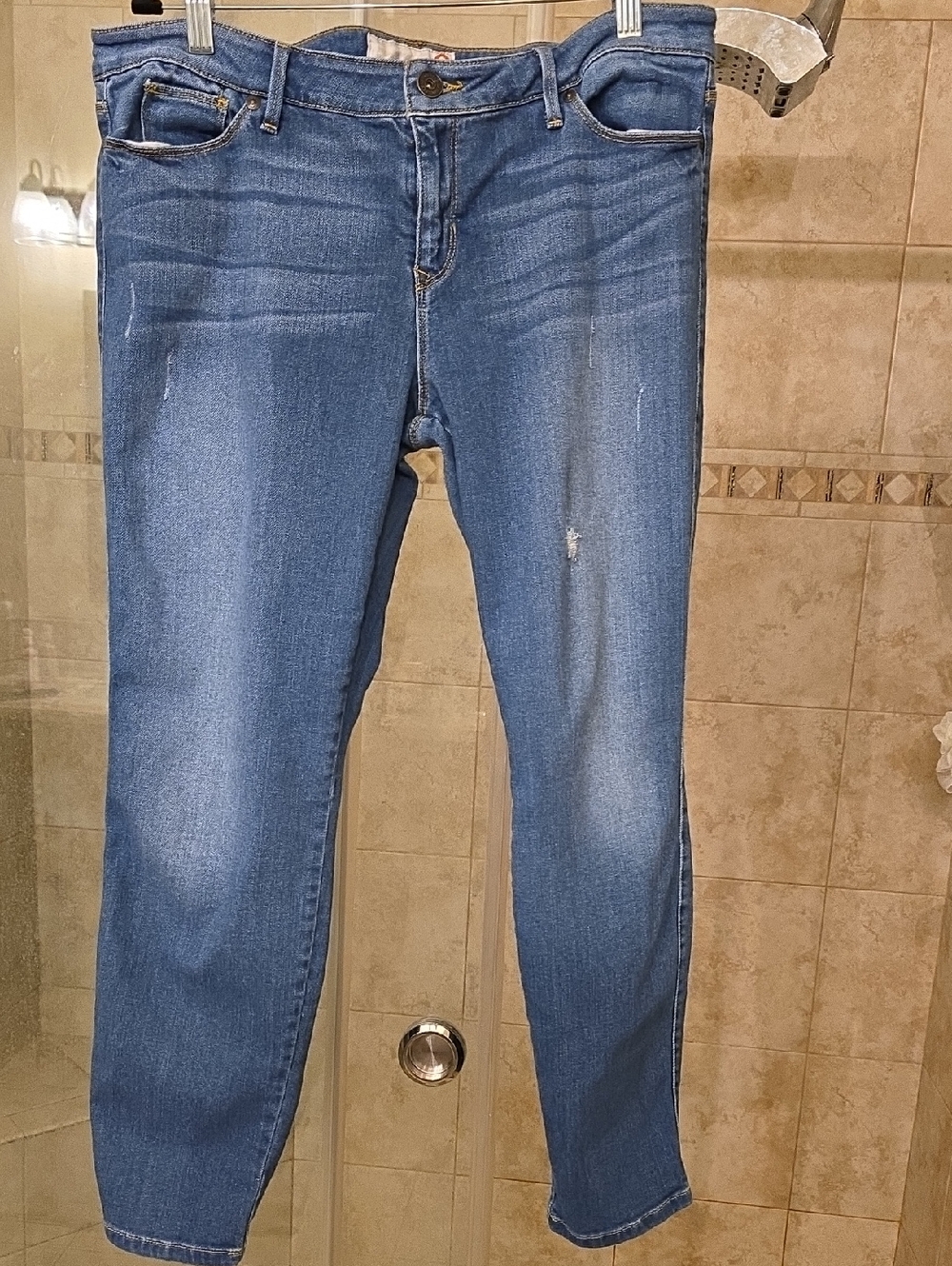 Guess Women's Medium Blue Skinny Jeans